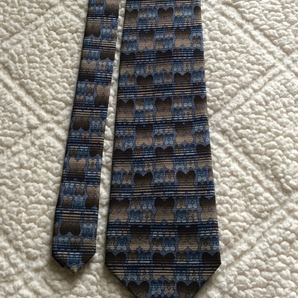 Necktie - Picture 2 of 3